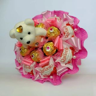 Novinka na eshopu 💝 roztomilá bonbonova kytička s medvídkem 🐻 #darek #kyticezbonbonu #svatek #narozeniny #prodite #prozenu...